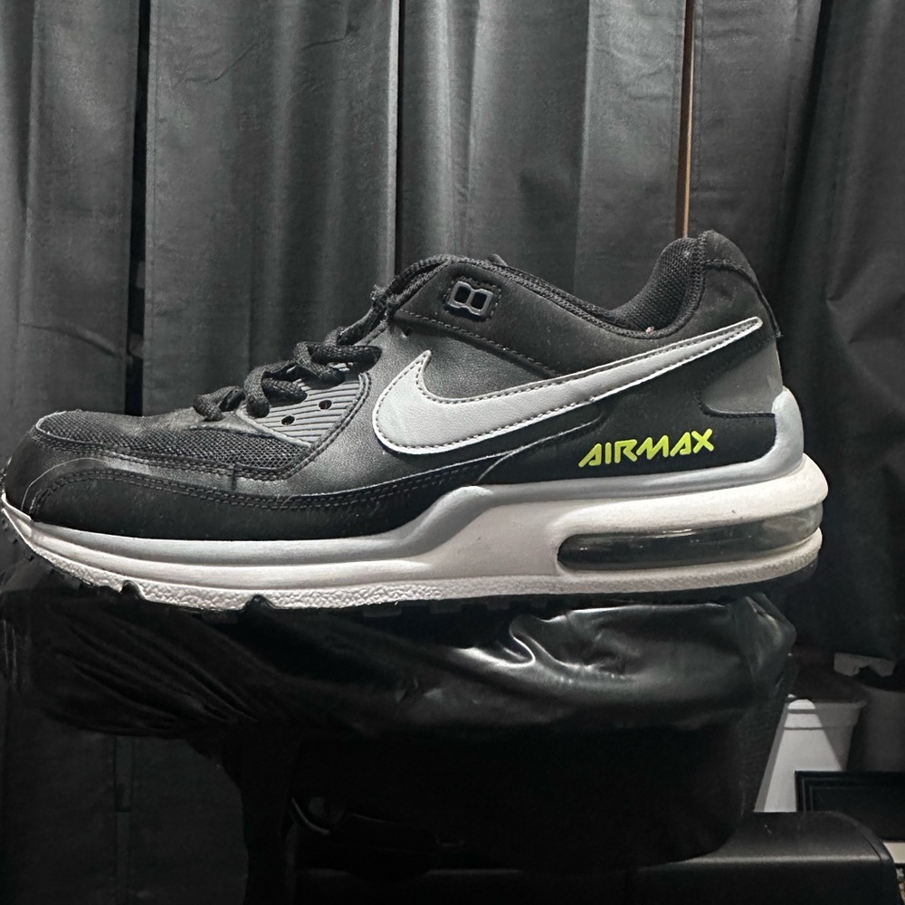 Nike Air Max Black and Gray Sneakers